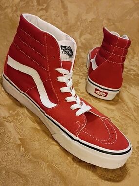 VANS Red & White Sk8-Hi Classic High-Top Sneakers Men's 9.5 Women's 11.0